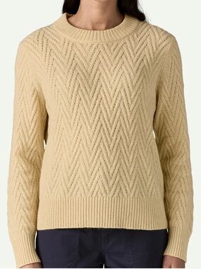 Patagonia—Women's Recycled Wool-Blend Crewneck Sweater